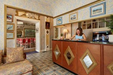 Hôtel De France Et De Guise