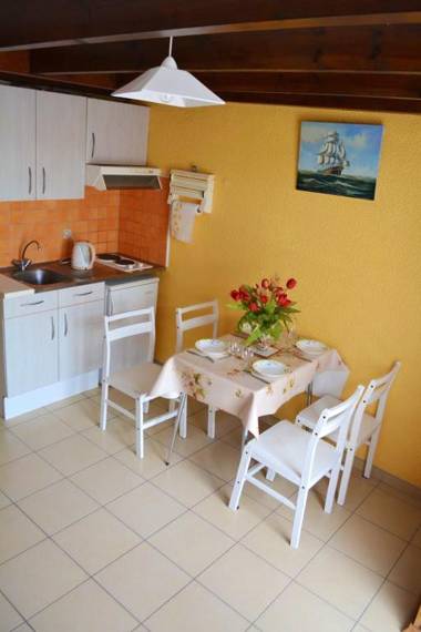 Appartement de 2 chambres avec terrasse a Biscarrosse a 4 km de la plage