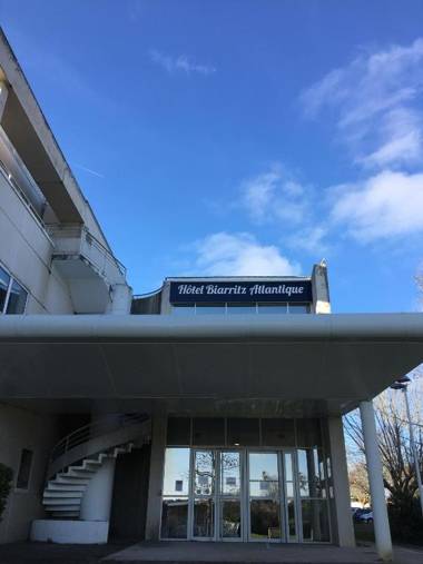 Hotel Biarritz Atlantique - Lycée Hotelier - Management School