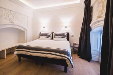 LOFT KEYWEEK contemporary Loft style Apartment in Biarritz City center