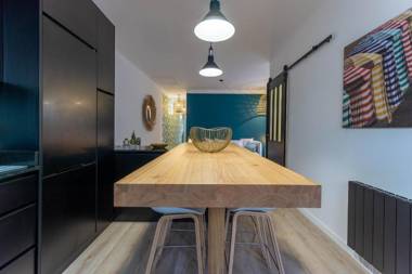 COCOON KEYWEEK Holiday House with lovely patio in Biarritz city center