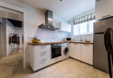 SOTOAN KEYWEEK Design Apartment close to the Port-Vieux beach in Biarritz