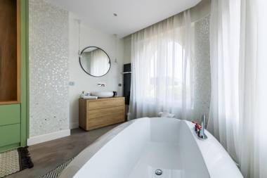 BALEA KEYWEEK Seafront Duplex Apartment with Balcony Garage in Biarritz