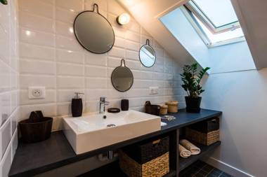 L'ATELIER KEYWEEK Vintage Duplex Apartment with Parking Biarritz Center