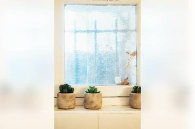 LITTLE OASIS - private terrasse near the center and the beach