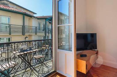 ENEKO KEYWEEK Apartment with car park and balcony in Biarritz center