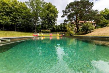 LES ECURIES KEYWEEK villa with swimming pool in wooded park Biarritz