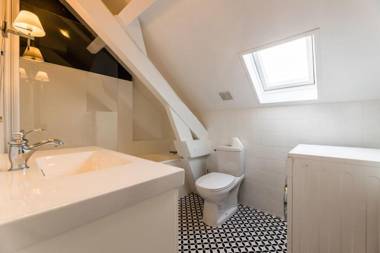 COAST KEYWEEK Duplex apartment in the city center with sea view