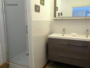 Chambres & Tables d'Hôtes L'Ostal de Pombonne