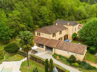 Chic Holiday Home in Siorac-en-Périgord with