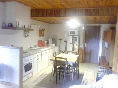 Appartement de 2 chambres avec terrasse et wifi a Belcaire a 6 km des pistes