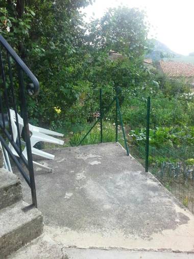 Appartement de 2 chambres avec terrasse et wifi a Belcaire a 6 km des pistes