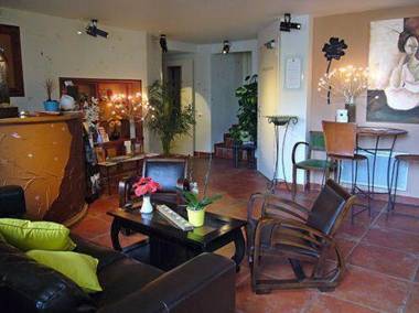 Hotel O2B Aux Berges de Brocéliande