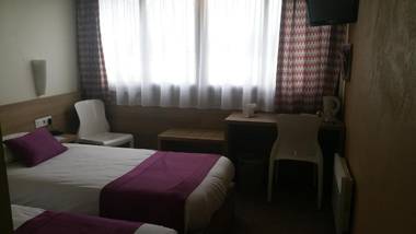 The Originals City Le Logis d'Elbée Cholet Nord (Inter-Hotel)