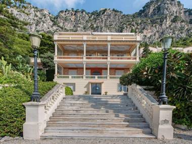 Seculded Holiday Home in Beaulieu sur Mer near Lake Beach