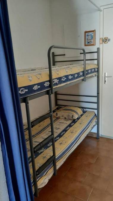 Comfortable air-conditioned studio with terrace