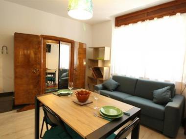 Studio Bagnères-de-Luchon 1 pièce 2 personnes - FR-1-313-191