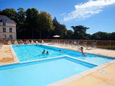 Comfy studio in a 17th century castle in a Breton Village