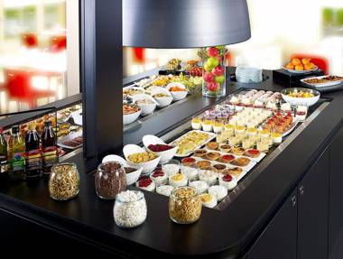 Campanile Moulins Avermes