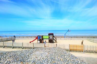 Appartement balcon 2 chambres et à 2 pas de la plage