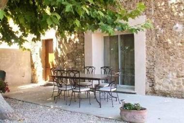 Maison de 2 chambres avec piscine partagee jardin clos et wifi a Aubignan