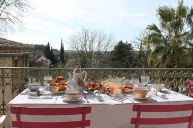 LA DEMEURE Bed and Breakfast