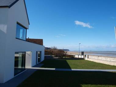 Gites "Pieds dans L'Eau" ou "Plage"