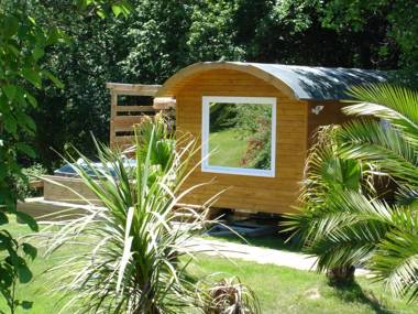 MAROSENIA TTIKI - Cabanes et Spa