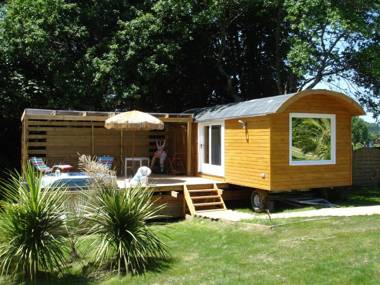 MAROSENIA TTIKI - Cabanes et Spa