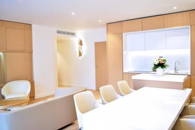 Hotel Suites La Cigale