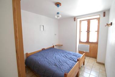Appartement de 3 chambres avec jardin clos et wifi a Arvieux a 1 km des pistes