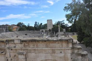 Holiday in Arles -Appartement du Théâtre Antique
