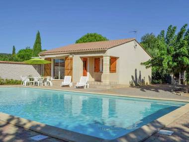 Beautiful Holiday Home Near Centre. Private Pool. Private Garden. Roofed Terrace