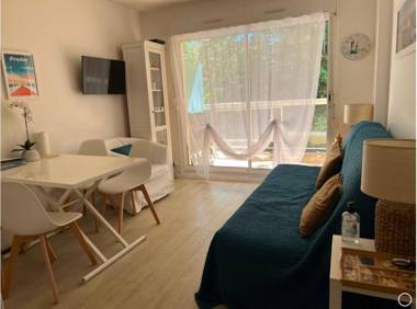 Flat with SWIMMING POOL close to the BEACH