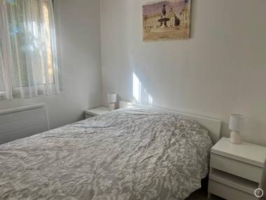 Flat with SWIMMING POOL close to the BEACH