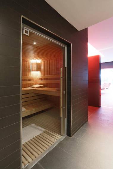 Royal Antibes - Luxury Hotel Résidence Beach & Spa