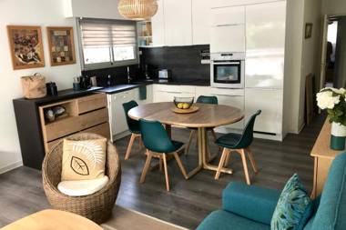 BNB RENTING 2 bedrooms near the beach 300 meters