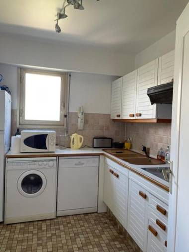 Nice apartment with SEA view and swimming POOL