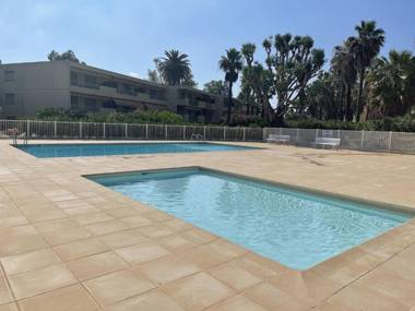 Inviting Apartment in South of France near the Sea