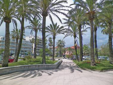 Contemporary Apartment in Antibes with Terrace