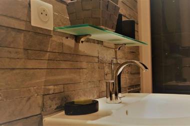 Charmant T2 refait à neuf Annecy centre et lac