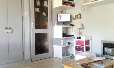 Studio avec balcon amenage et wifi a Allevard