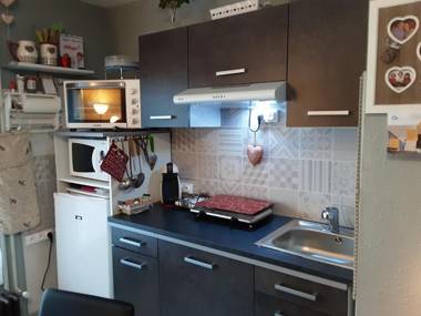 Studio avec balcon amenage et wifi a Allevard