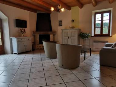 Gîte Allègre 4 pièces 6 personnes - FR-1-582-161