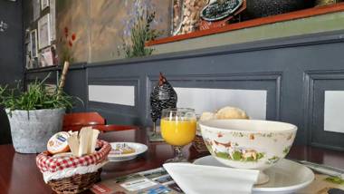 Logis Hôtel Le Relais Des Remparts