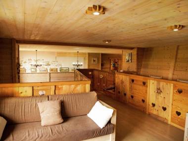 Old renovated farmhouse in the heart of the mountains