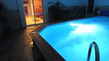 La Petite Maison Sous les Pins