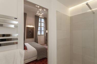 Maison Du Collectionneur