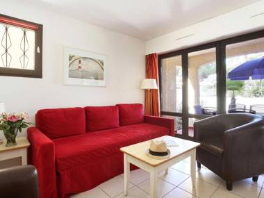 Tidy apartment in the popular resort of Le Cap d'Agde