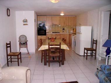 Appartement de 2 chambres avec jardin clos et wifi a Breuillet